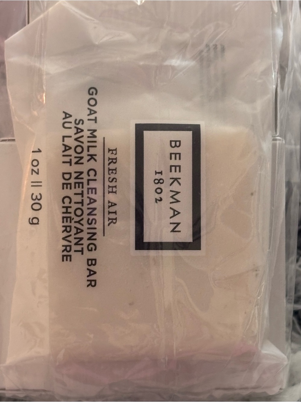 Gift Set with 6 ( 1.4 oz ) 1802 White Goat Milk Cleansing Bar
